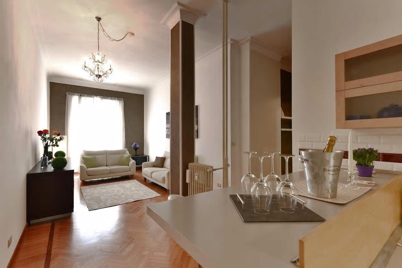 Meta Italy Da Silvia Apartman Milánó Kültér fotó
